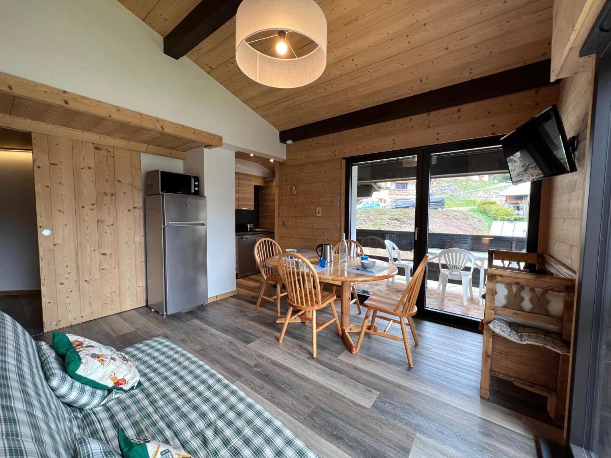 Sapaudia G - Appartement Skis Aux Pieds, Belle Vue La Clusaz Esterno foto
